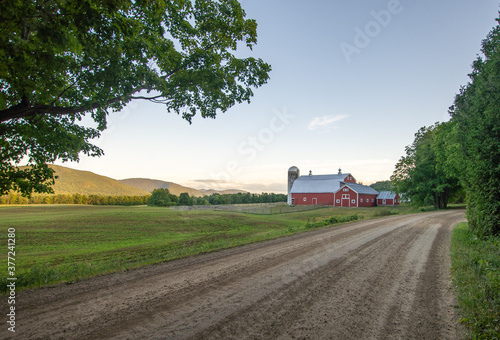 Foto Vermont barn along a country road