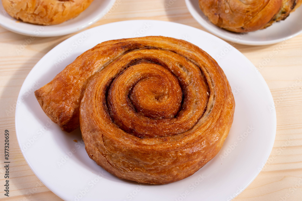 freshly baked cinnamon rolls freshly baked cinnamon rolls