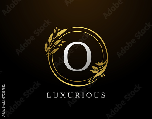 Elegant O Letter Floral Design. Circle Luxury O Gold Logo Icon.