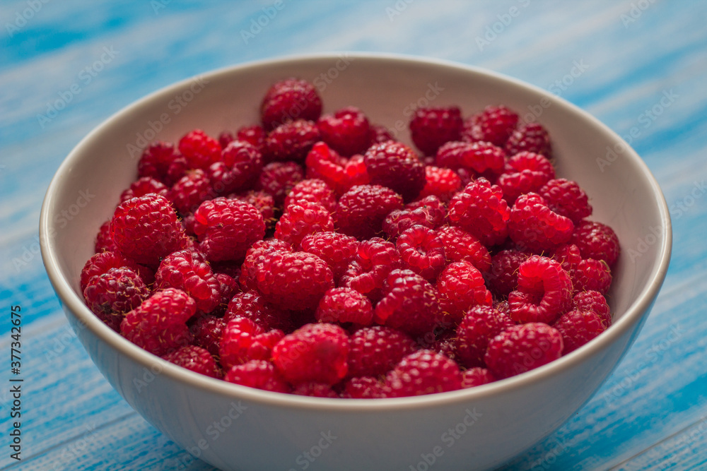 Bowl of raspberries Bowl of raspberries