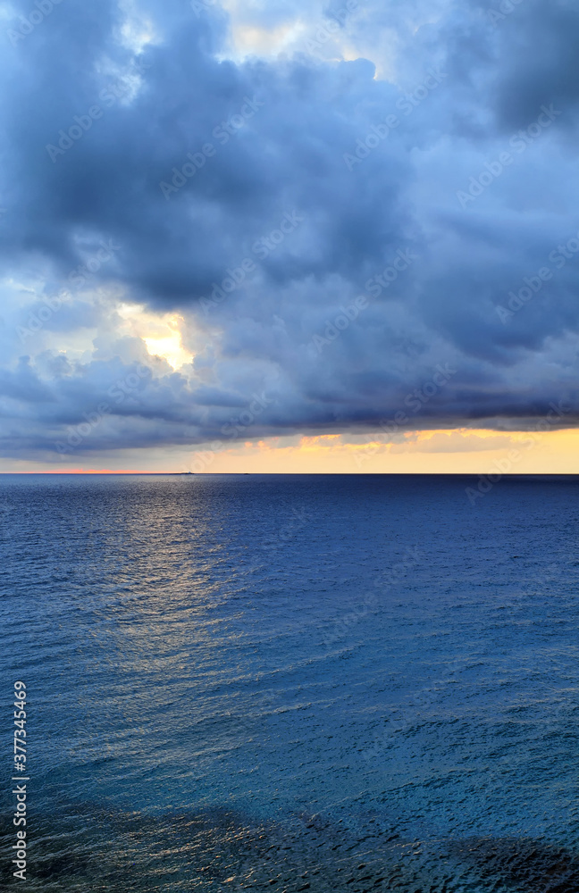 Obraz premium mediterranean sunset