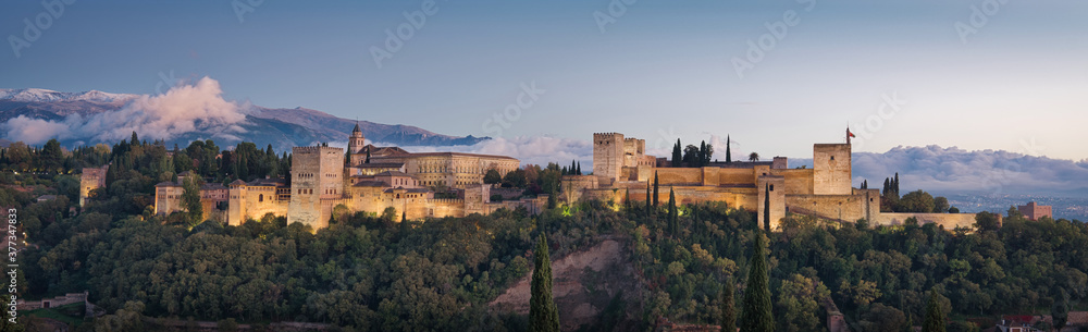 Alhambra Panorama & Sunset