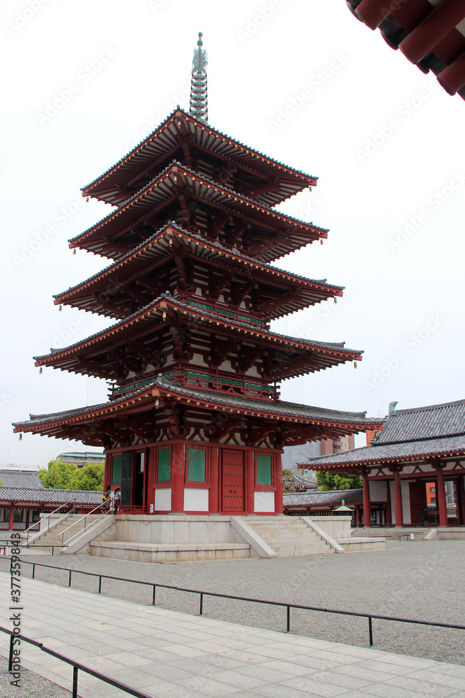 shinto shrine (Shitenno-ji) in osaka (japan)