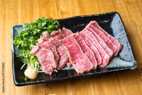 Tataki, japanese seared beef sashimi