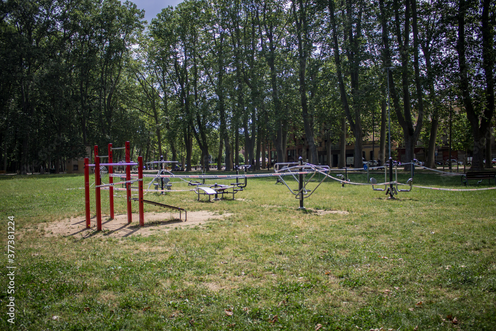 Workout machines in the park.