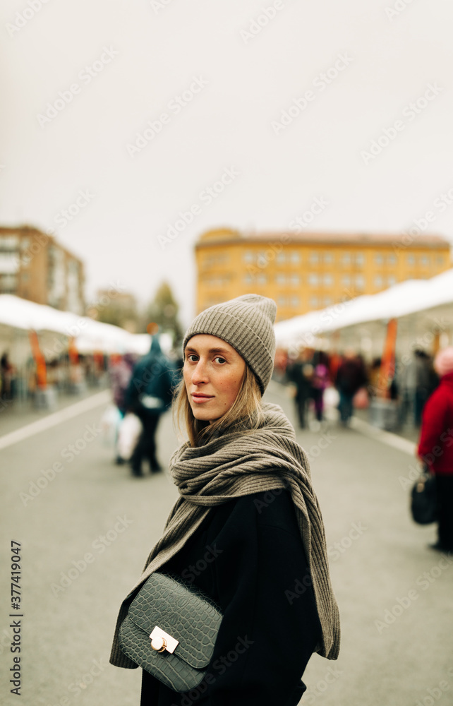 Portrait of young woman outdoor Portrait of young woman outdoor