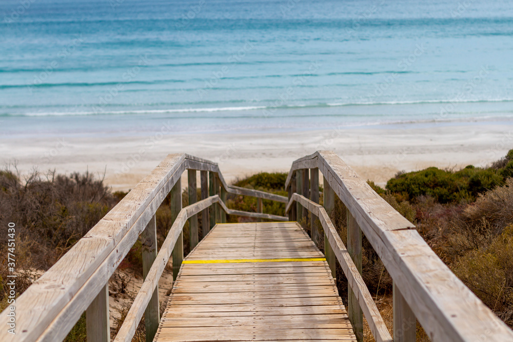 A walkway toward a beach on the Eyre Peninsular, South Australia