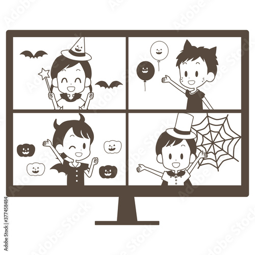 リモートハロウィンを楽しむ子供達