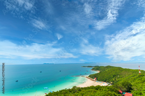 Tropical white sand beach and sea at Tawaen Beach on larn island  Pattaya City  Chonburi  Thailand