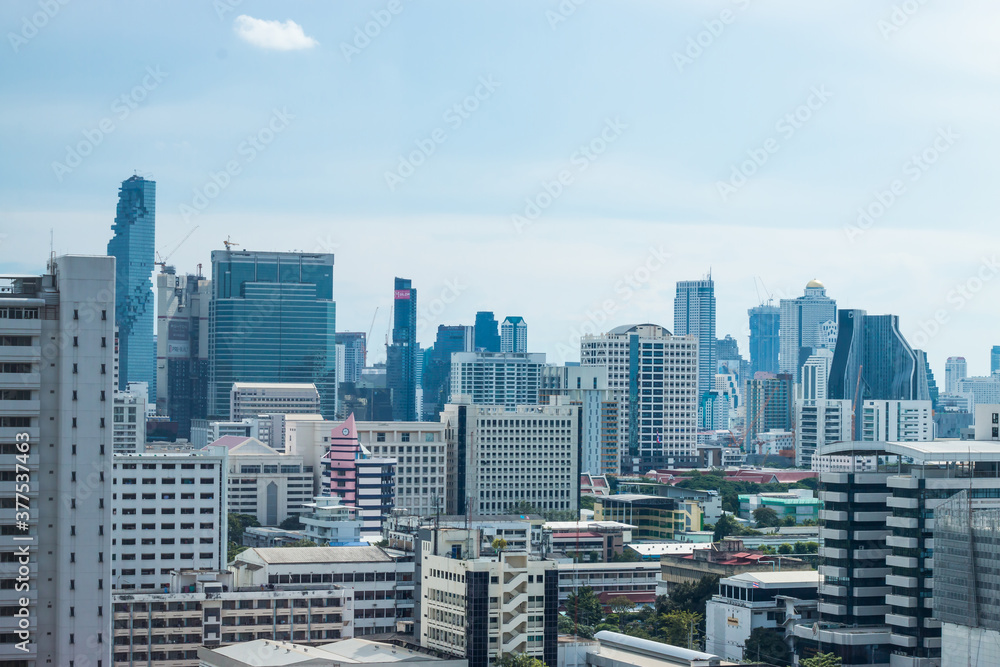 Fototapeta premium Bangkok, Thailand - October 11,2017 : Views glass modern buildings at downtown cityscape skyscraper hotel in City landmark in Bangkok Thailand.