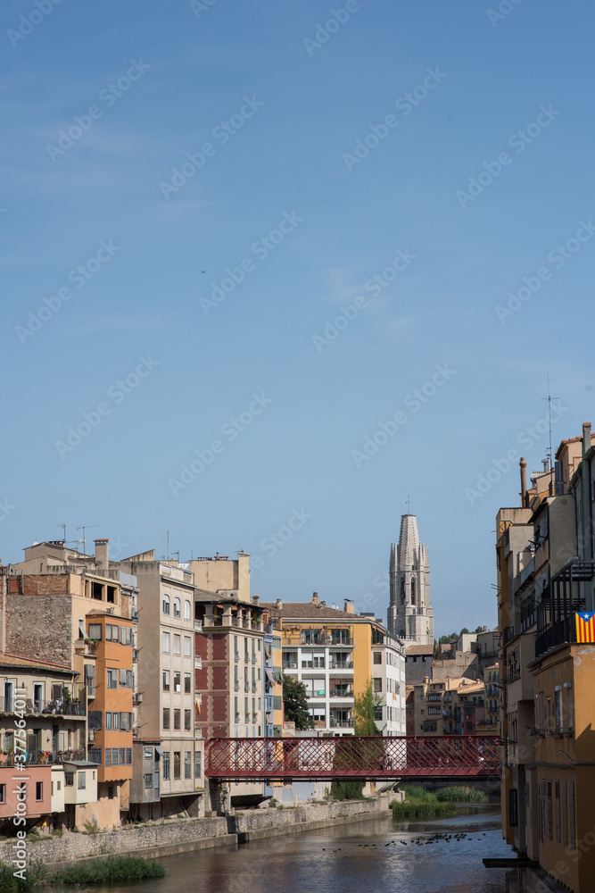 Obraz premium The city of Girona, skyline.