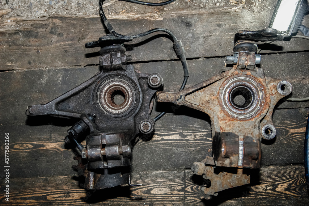 selection and replacement of the car wheel hub selection and replacement of the car wheel hub