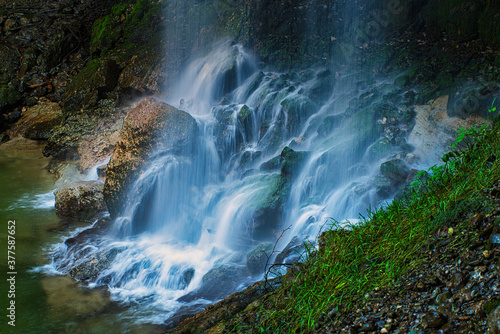 Magischer Wasserfall