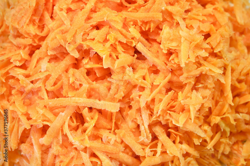 sliced raw carrot