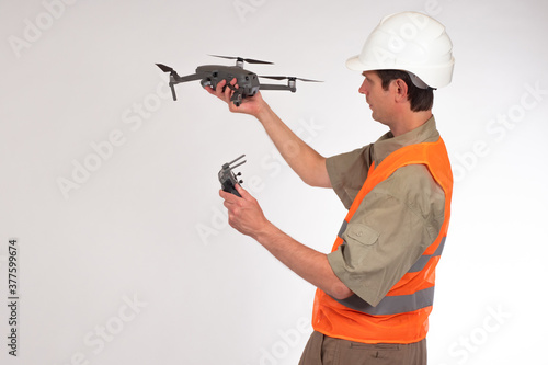 The surveyor is preparing t...