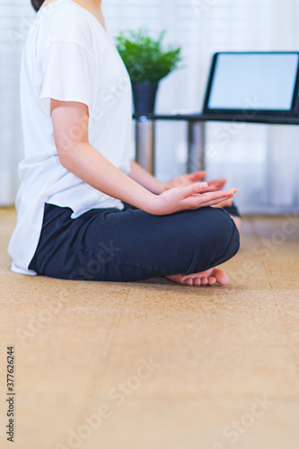 girl playing Yoga for diet