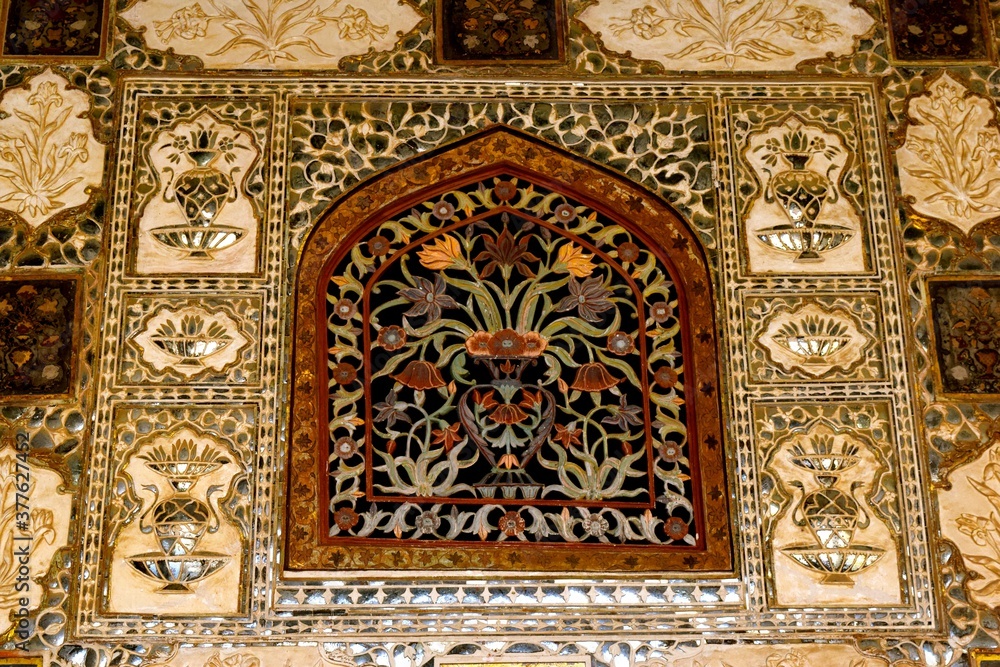 Designs and Patters in the Taj Mahal 