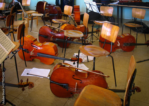 Group of cellos during rehearsal pause