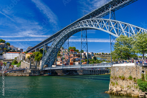 Dom Luis I Bridge, a double-deck bridge across the River Douro in Porto, Portugal © momo11353