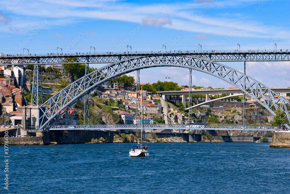 Obraz premium Dom Luis I Bridge, a double-deck bridge across the River Douro in Porto, Portugal
