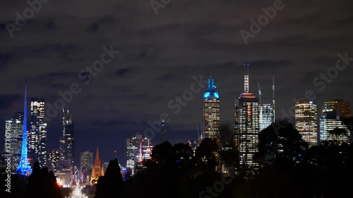 Melbourne paranoma skyline timelapse at night time 
melbourne city night time timelapse photo