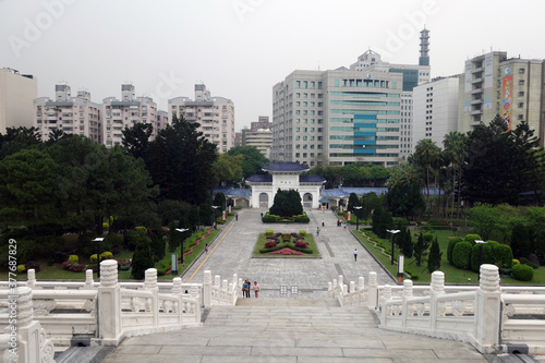 Chiang-kai-shek memorial opens to public for recreation in Taipei © otmman
