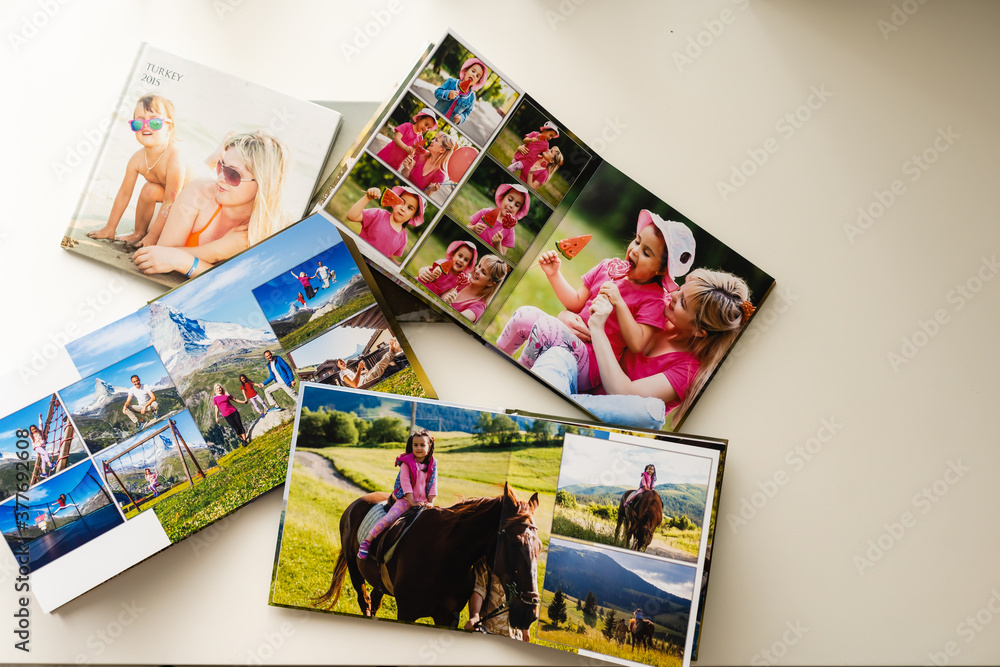 Naklejka premium My Family Travel Photobooks
