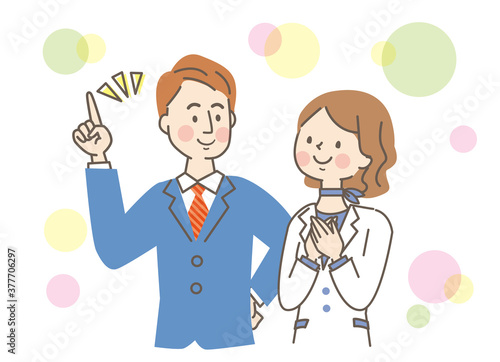 安心する女性と説明する男性/ビジネスマン