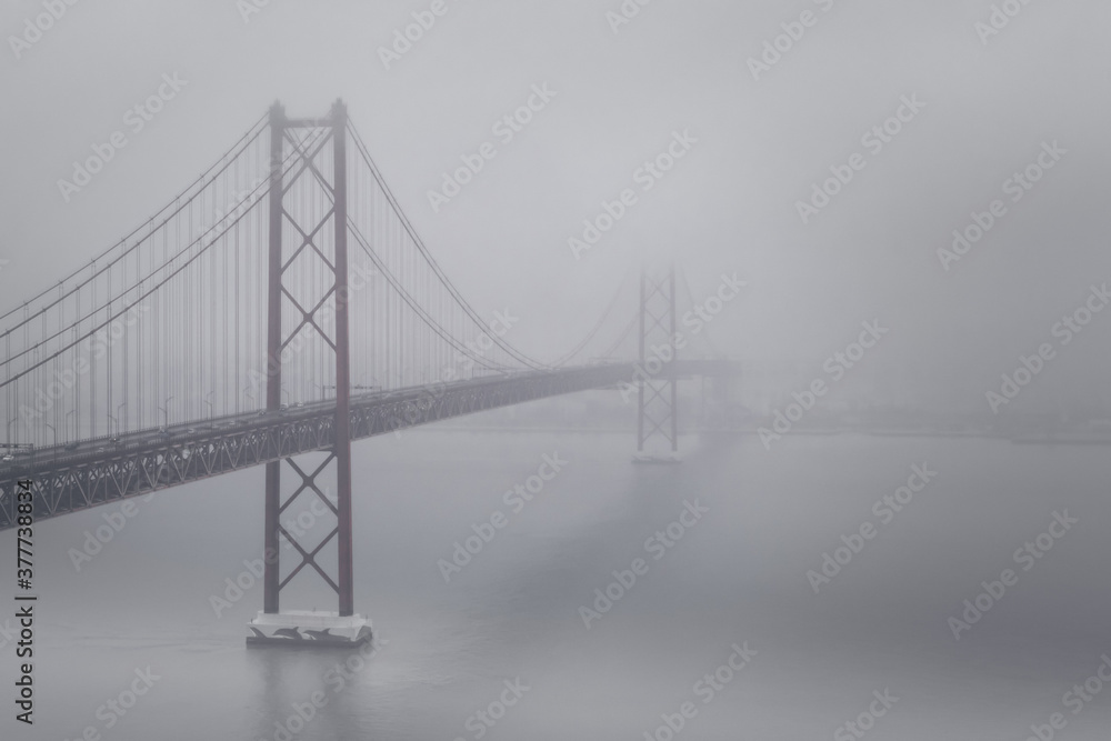 Pont du 25 avril