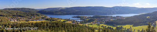 Panoramaaussicht auf den Schluchsee vom Riesenbühlturm