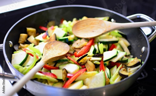 Fotografie, Tablou Stir fry fresh vegetable in the pan.