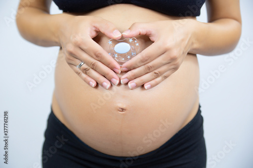 Wallpaper Mural Pregnant belly Torontodigital.ca