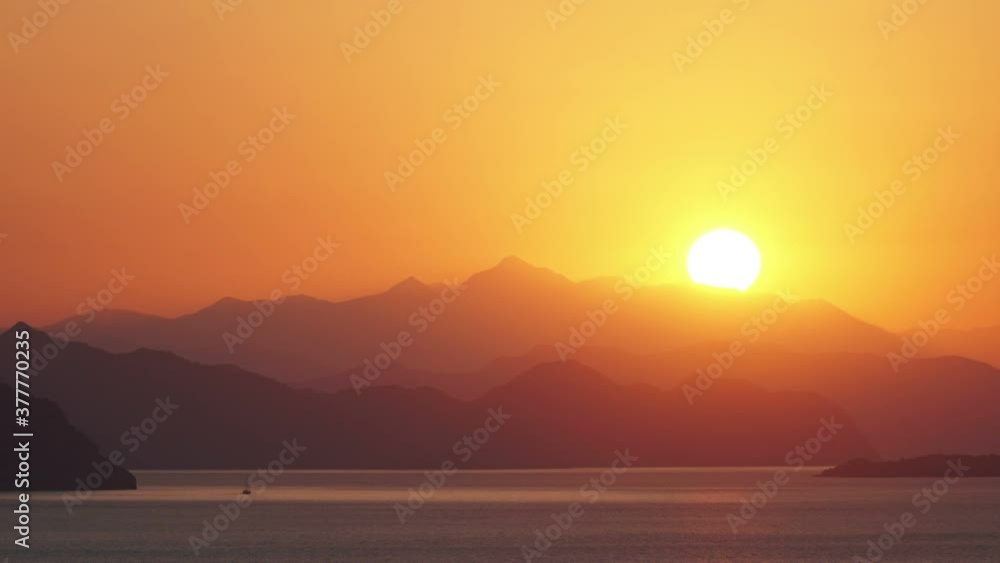 4k Sunrise In The Mountains Time Lapse 4k Sunrise In The Mountains Time Lapse
