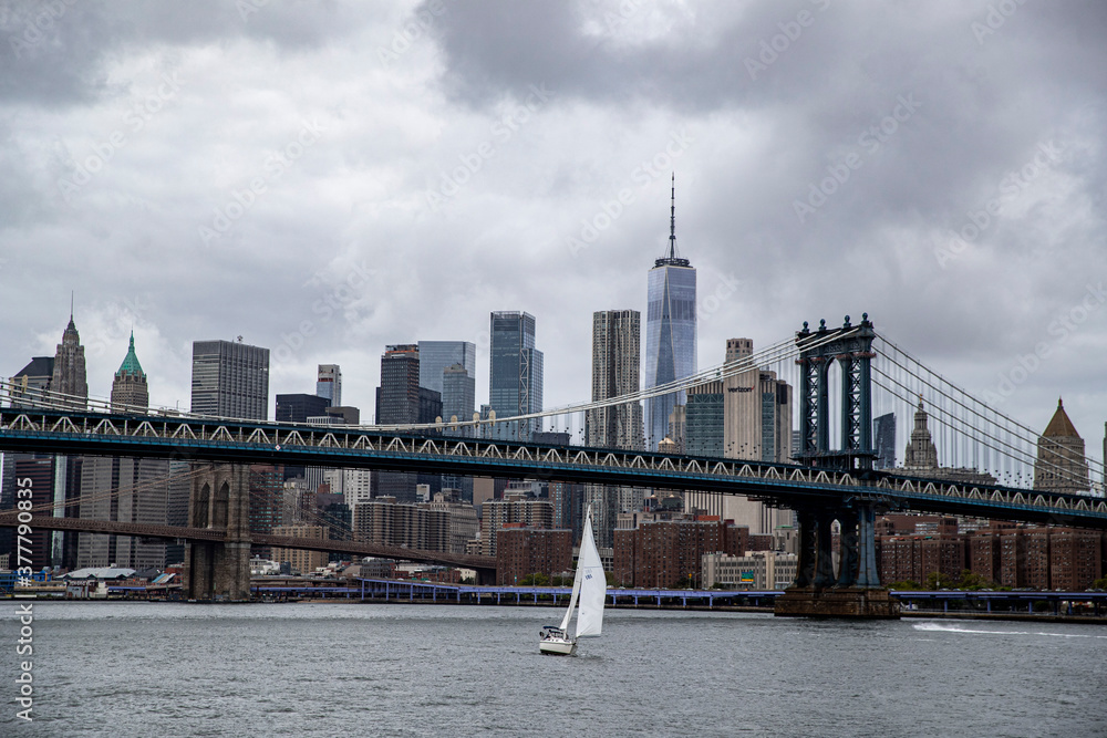 Obraz premium A view of lower Manhattan skyline from the East River in New York City on Sunday, Sept. 13, 2020. (Gordon Donovan)