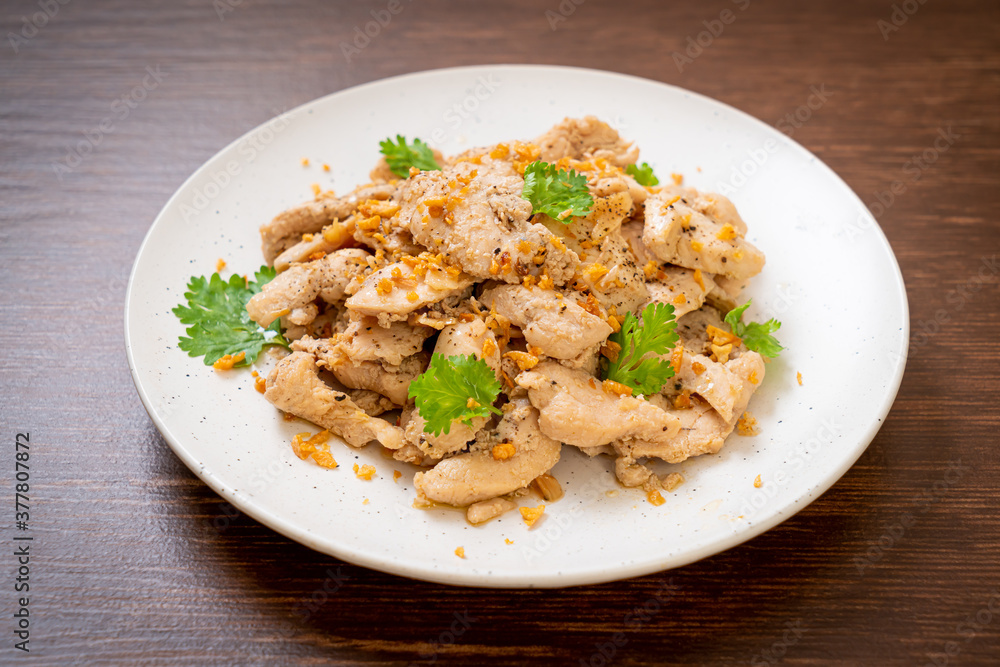 stir-fried chicken with garlic stir-fried chicken with garlic
