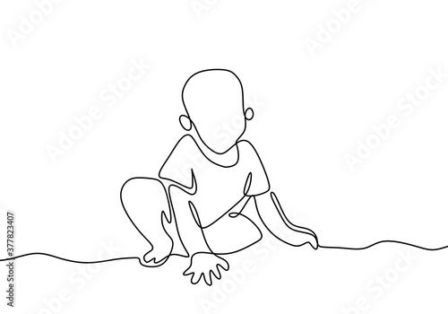 Continuous single line drawing of pretty baby in crawling. Cute baby boy learn to crawl on the floor isolated on white background. Little boy in one year old minimalism design. Vector illustration