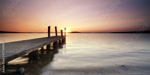 langer Steg am Strand