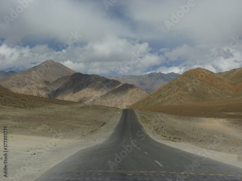  Road to LEH – LADAKH, INDIA.