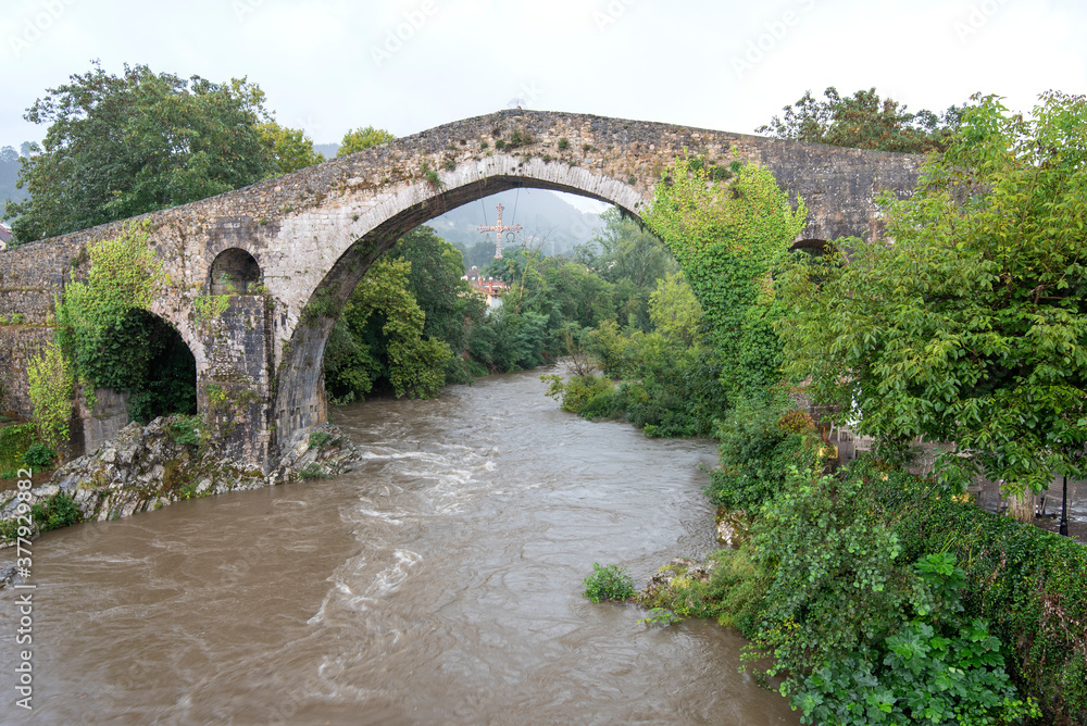 Roman bridge in Cangas de Onis