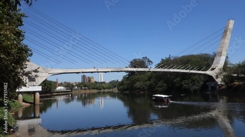 Nova passarela estaiada sobre o Rio Piracicaba - Passarela Doutor Aninoel Dias Pacheco photo