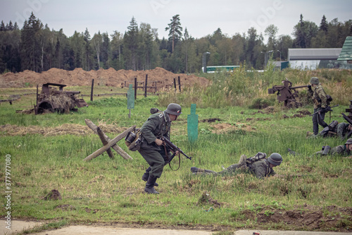 soldiers in camouflage