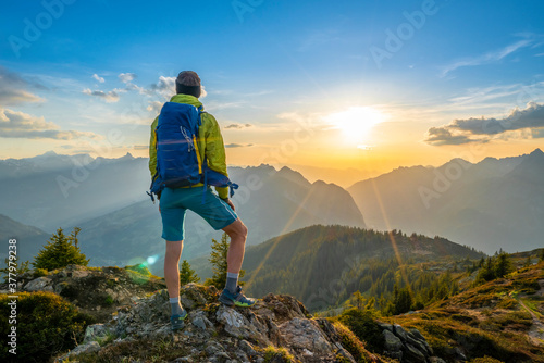 Sonnenuntergangstour in den Alpen