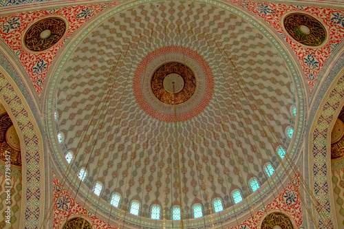 Wallpaper Mural Islamic Patterns and Ornaments on the Dome of a Mosque Torontodigital.ca