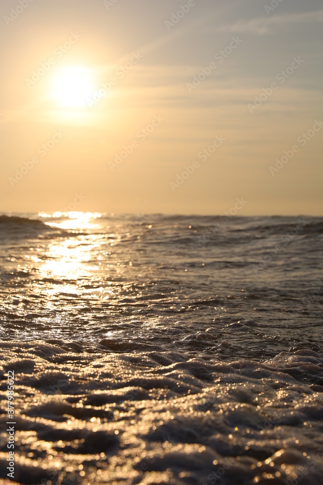 Fototapeta premium Beautiful sunset over the sea