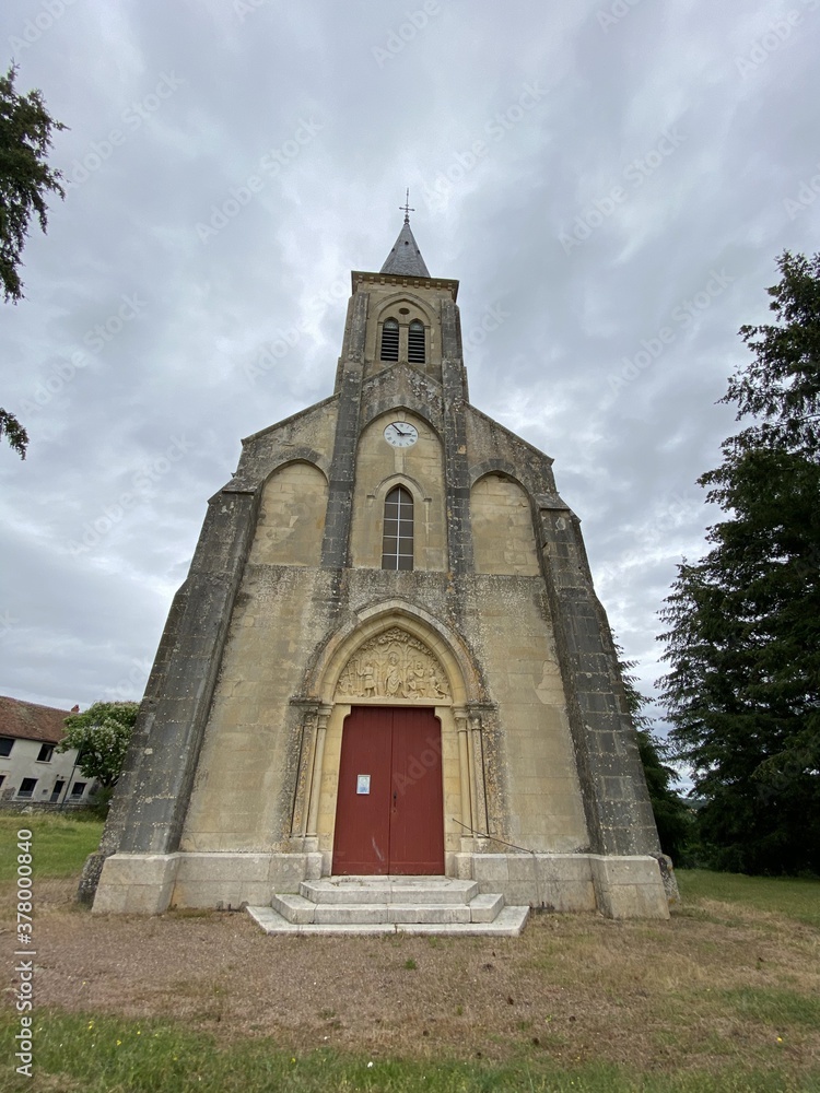 Eglise de village en Bourgogne