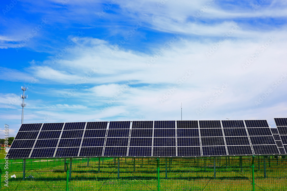 Solar photovoltaic panels and solar photovoltaic power generatio Solar photovoltaic panels and solar photovoltaic power generatio