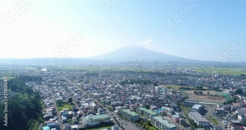 《青森県》弘前市の街並み　空撮