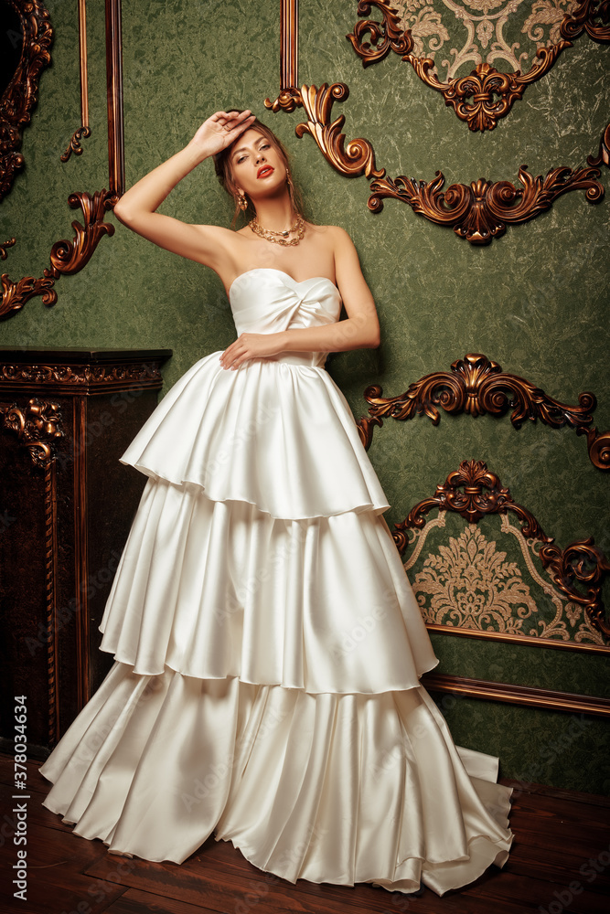 stylish young bride stylish young bride
