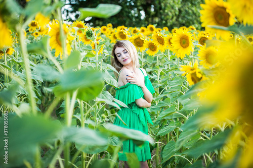girl with a sunflowers