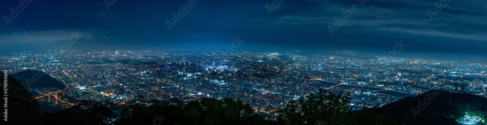 パノラマ・札幌市の夜景 / 札幌市藻岩山山頂より撮影